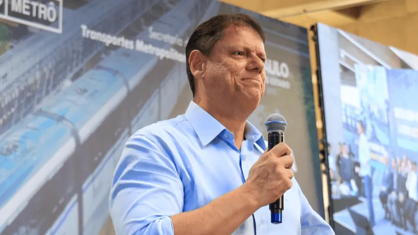 Se eleição fosse hoje, Tarcísio venceria no 1º turno em SP, diz Vox