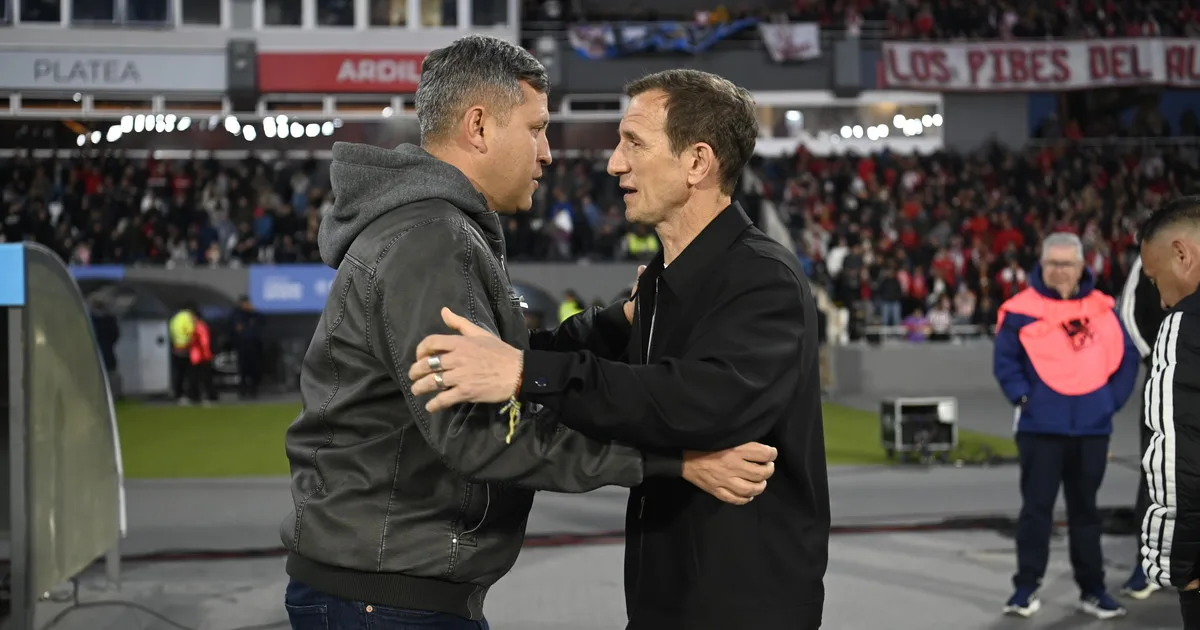 El Traductor Flores, "satisfecho" con el empate ante Boca: "Así se juegan estos partidos"