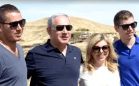 Netanyahu parabeniza Trump por ameaças de sanções a países ligados ao Irã