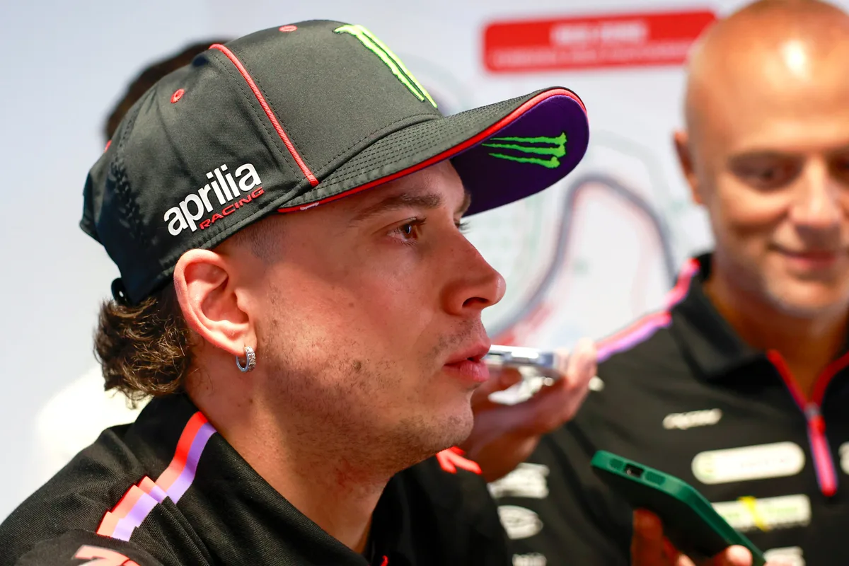 Bezzecchi: “Márquez se esconde”