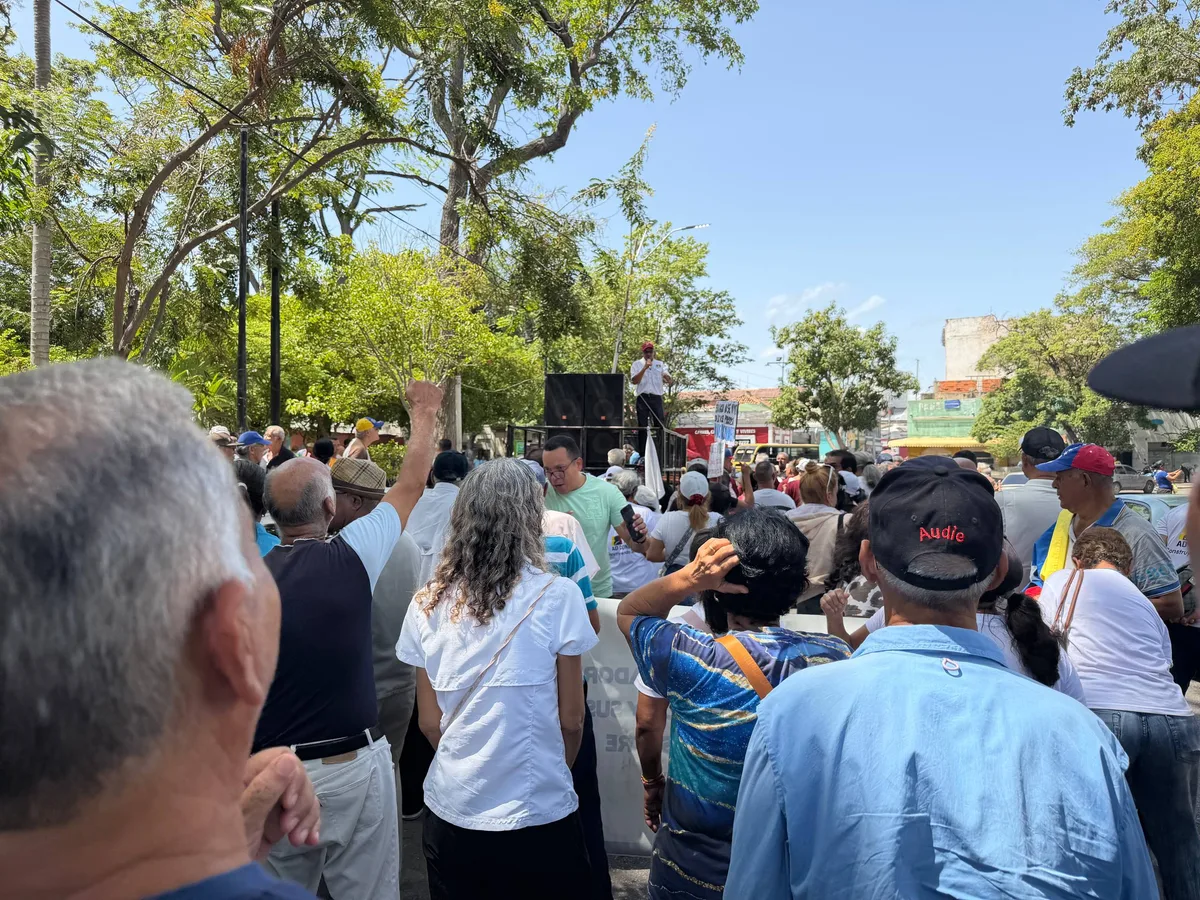 Frente Amplio Sucre se reúne con arzobispo de Cumaná para abogar por la libertad de presos políticos