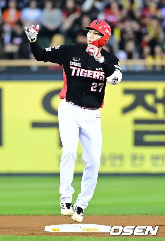 [사진]2루타로 출발하는 KIA 김호령