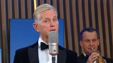 Max Raabe mit "Komm mal her"