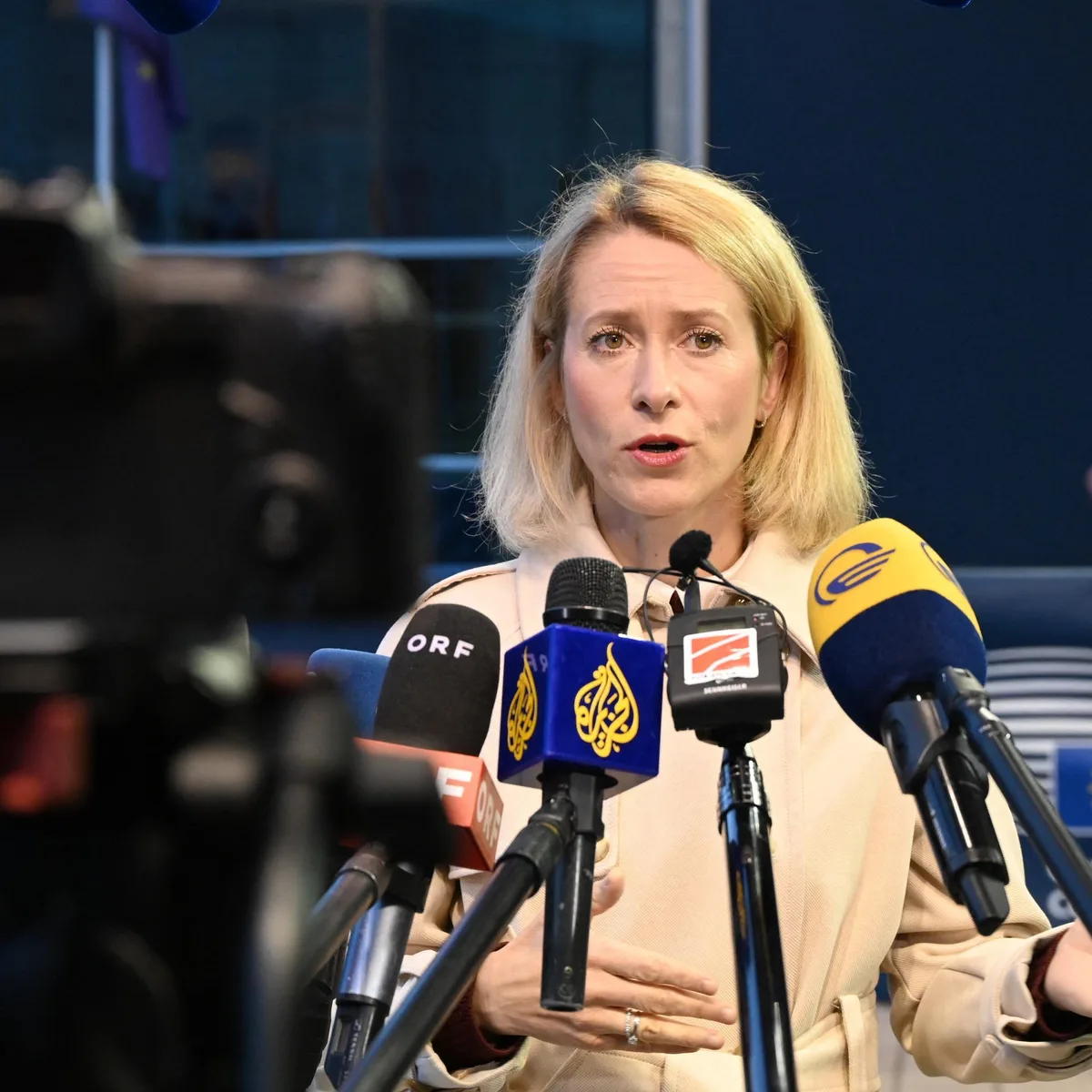 Außenministertreffen - EU verhängt neue Sanktionen gegen Russland - Unklarheit über Trumps Ankündigung einer Waffenruhe