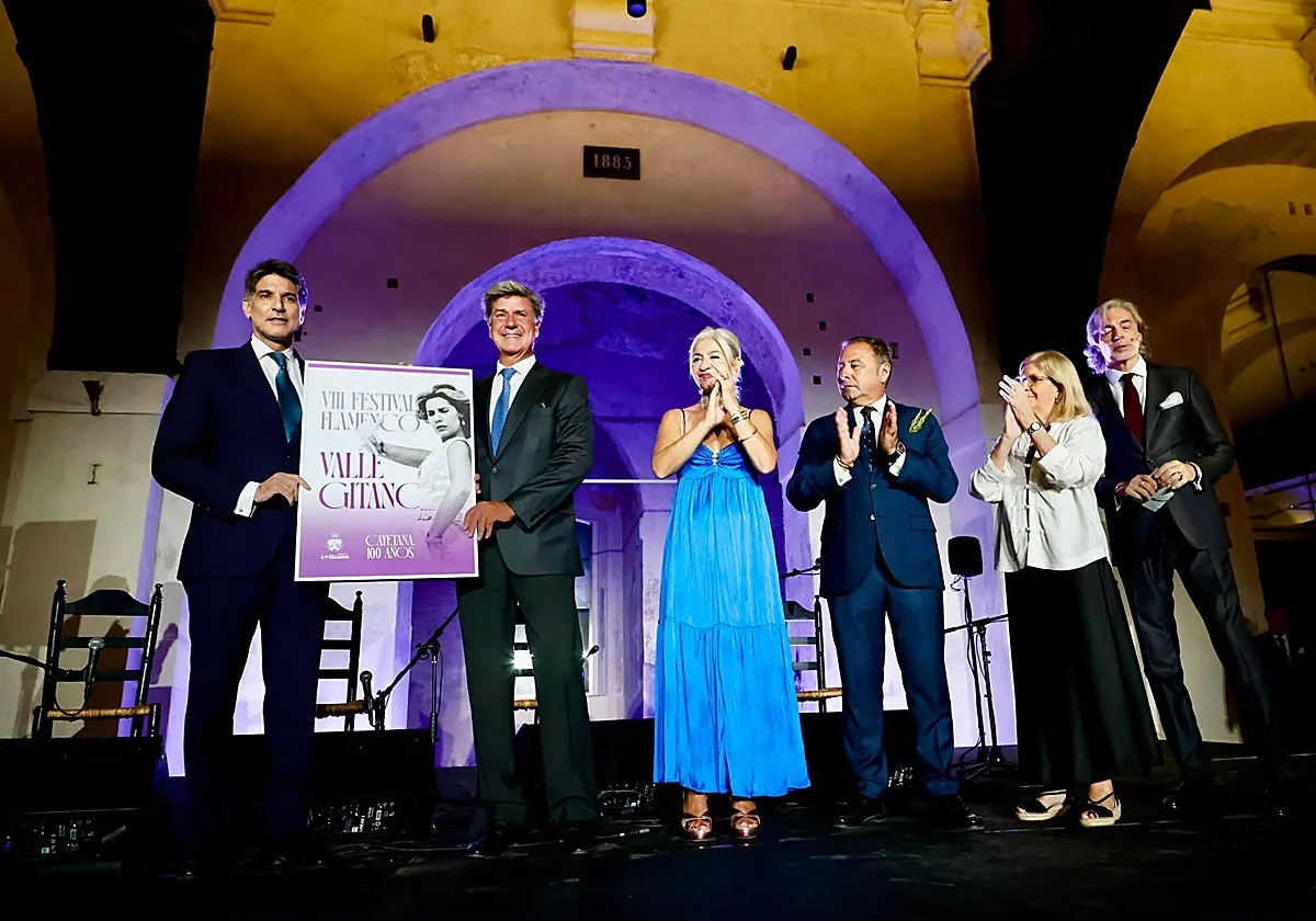 El Valle Gitano rinde homenaje a Cayetana de Alba entre lágrimas y duendes