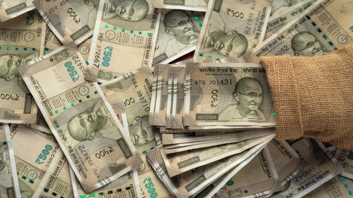 ₹9 crore cash seized from car going from Bengaluru to Tamil Nadu