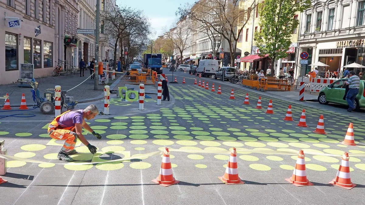 Verkehr: Was hat es mit den gelb-gesprenkelten Straßen auf sich?