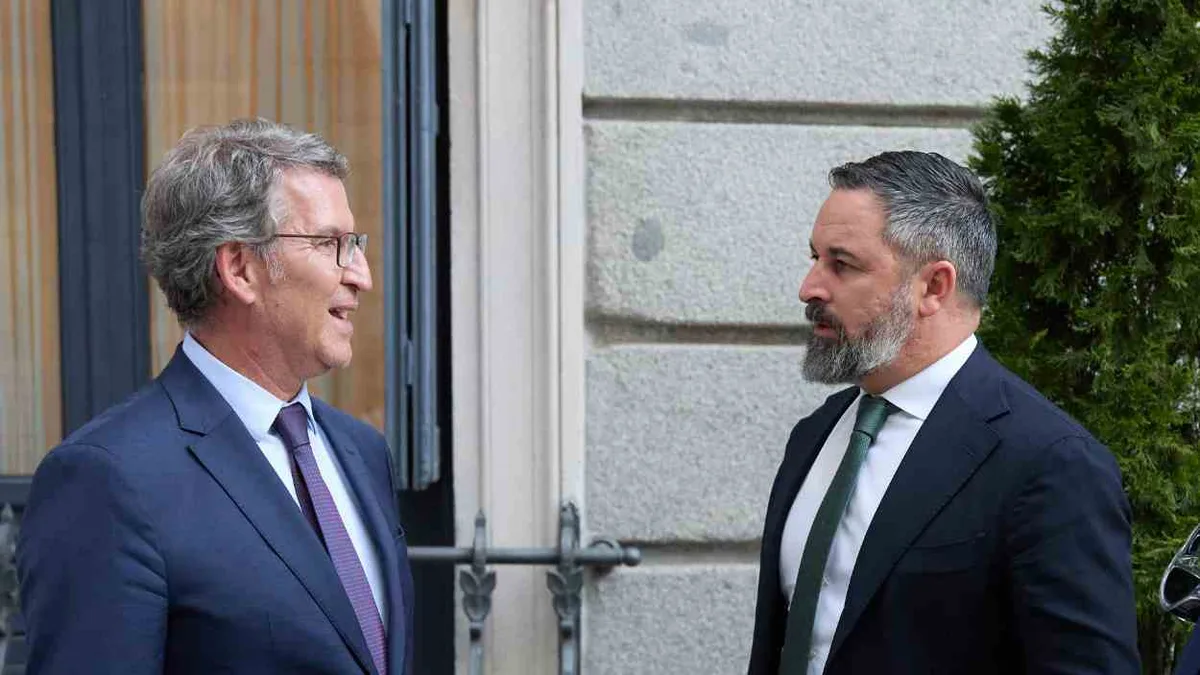 El delito de traición enfrenta a Feijóo con Abascal y Miguel Ángel Rodríguez: en qué consiste y qué haría falta