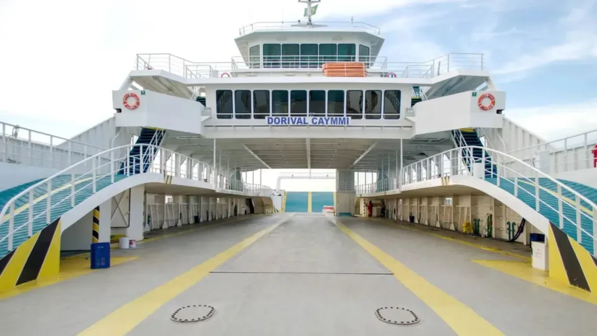 Fila do Ferry-Boat tem espera de mais de 4 horas em Salvador durante feriadão