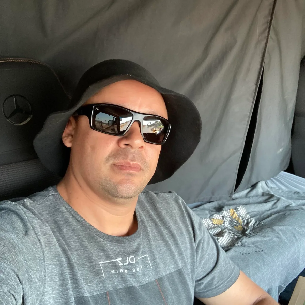 Motorista morre após carro bater contra carreta e capotar na BR-163 em MT