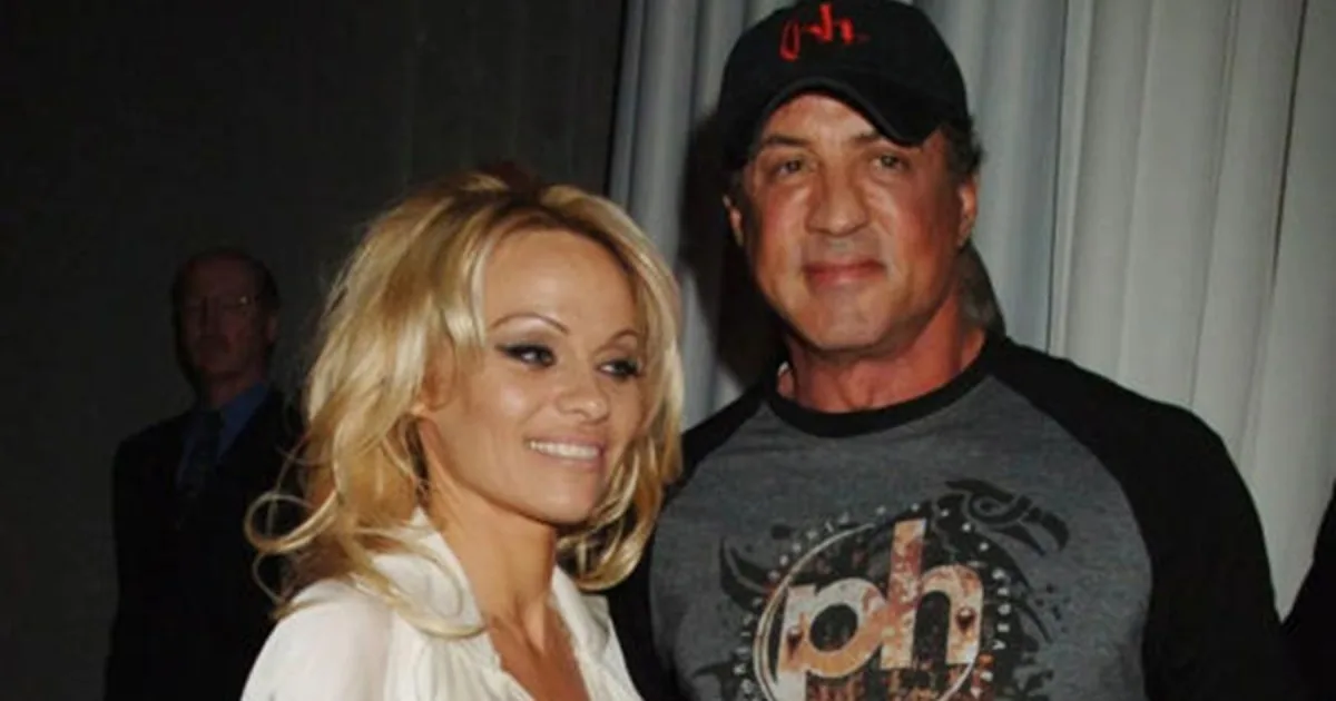 Pamela Anderson reveló la polémica propuesta que le habría hecho Sylvester Stallone: “¿Hay una número dos?”