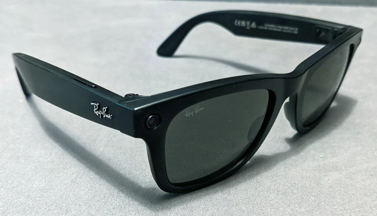 Meta patenta un interruptor físico para apagar cámaras y micrófonos de las gafas