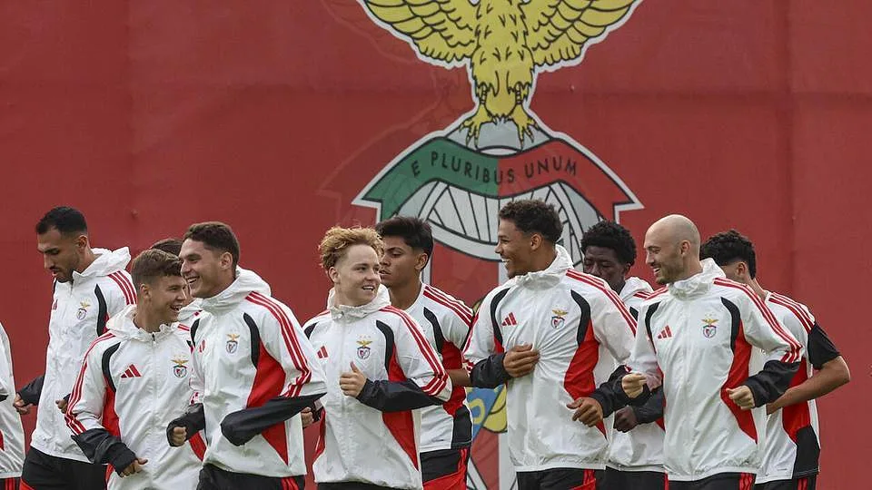 Onze provável do Benfica para o Aarhus: há razão para mudar?