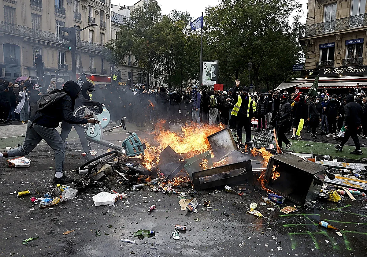 Resaca en Francia tras un sábado caótico de protestas: «Algo ha fallado»