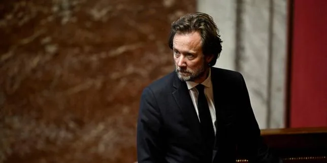 Présidentielle 2027 : Boris Vallaud, chef du PS à l’Assemblée nationale, annonce son soutien à Raphaël Glucksmann