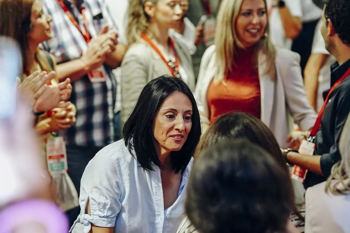 Torró (PSOE) reprocha a Vivas que siga las órdenes de Feijóo: "Es un mal virus que está infectando a sus dirigentes"