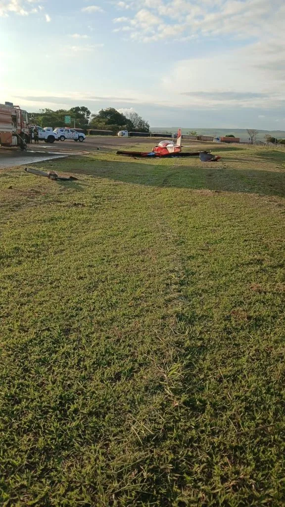 Queda de avião particular deixa dois mortos em SP
