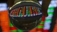 Dólar vai abaixo dos R$ 5,10 com cenário eleitoral no radar