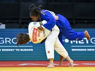 Judo. Les Françaises Sarah-Léonie Cysique et Blandine Pont en argent au Grand Chelem de Lausanne