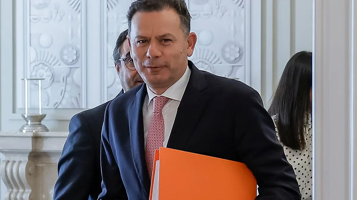 OE2027 confirma política de habitação do Governo mesmo com quebra de receitas de IMI e IMT