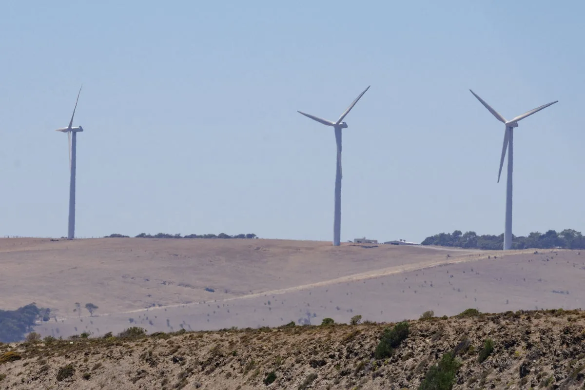 Solar and wind supply record 80% of Australia’s main power grid for first time