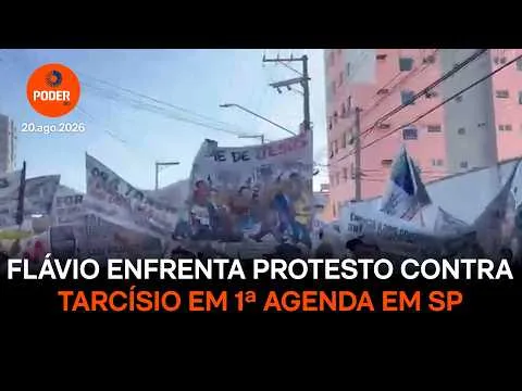 Flávio enfrenta protesto contra Tarcísio em 1ª agenda em SP