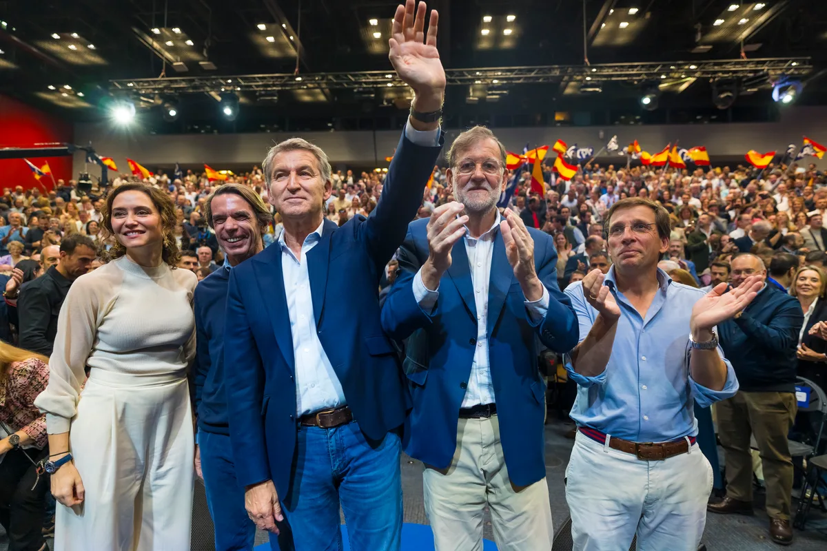 El PP se centra en taponar las fugas a Vox ante el temor a que Abascal se dispare: "Sólo votar a Feijóo garantiza el cambio"