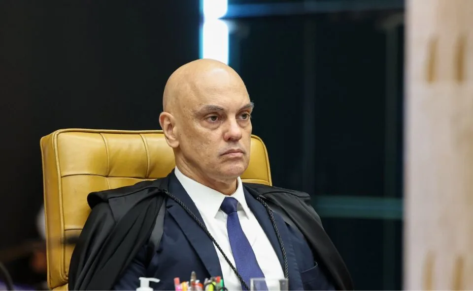 Moraes apresenta defesa e vê “vingança” e interferência eleitoral em relatório de Mendonça