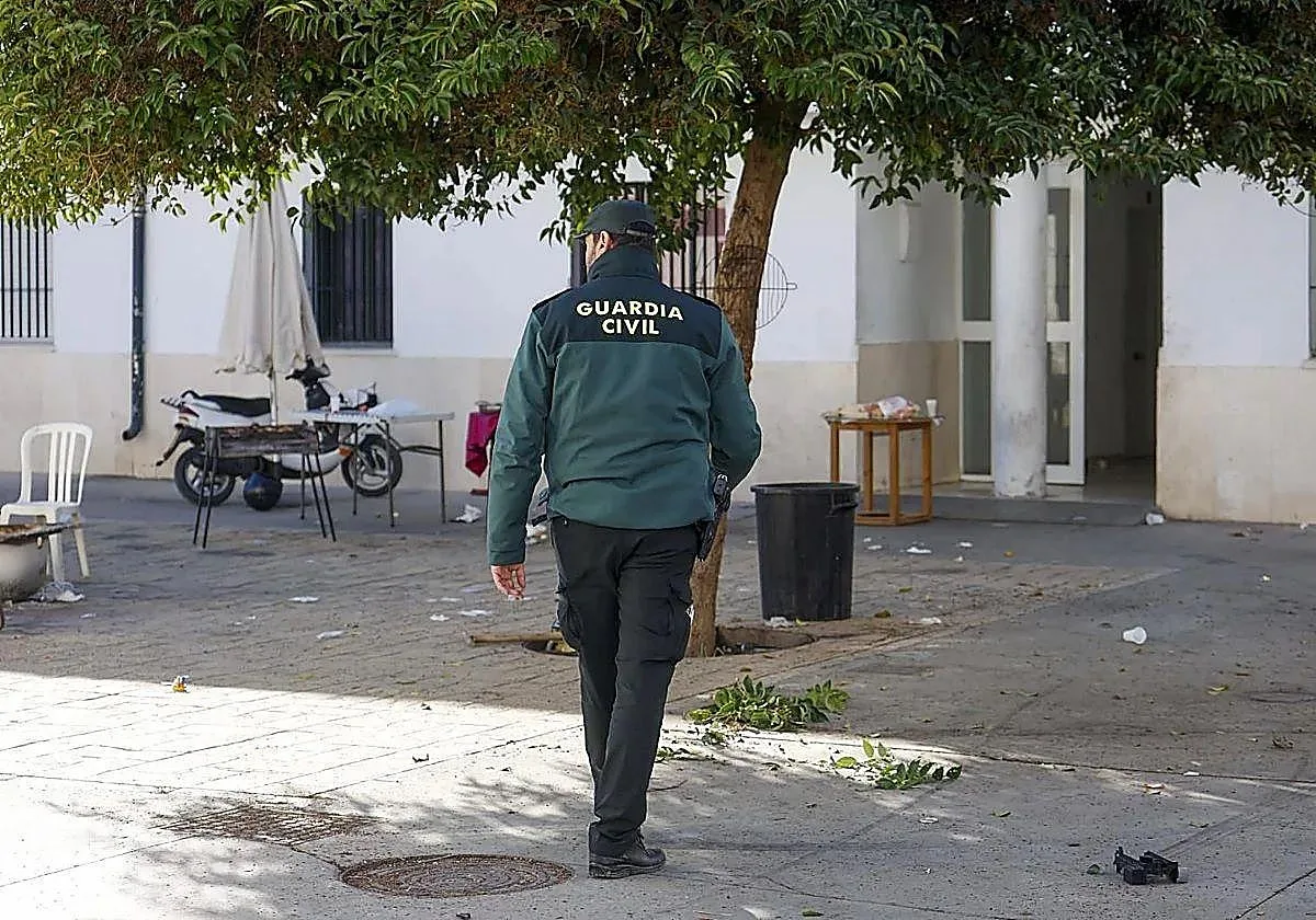 Investiga a un exrecluso tras varias denuncias por supuestos intentos de entrar en viviendas de Puente Genil