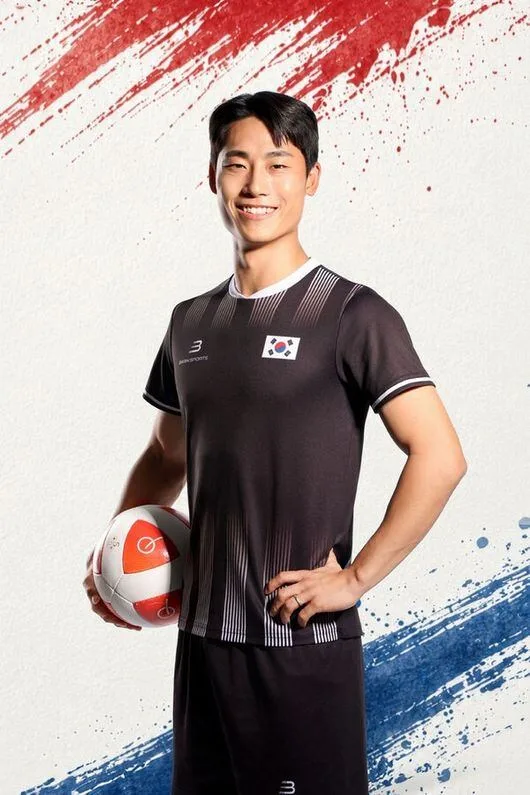 '인생 승부수' 대기업 대신 태극마크, 안정된 직장 대신 테크볼 택했다...이준석, 7경기 무실세트 질주로 최소 은메달 확보