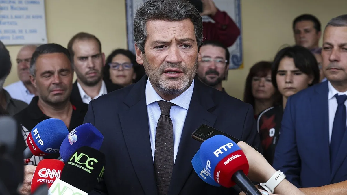 Ventura: presidente da AR não deve obstaculizar investigação