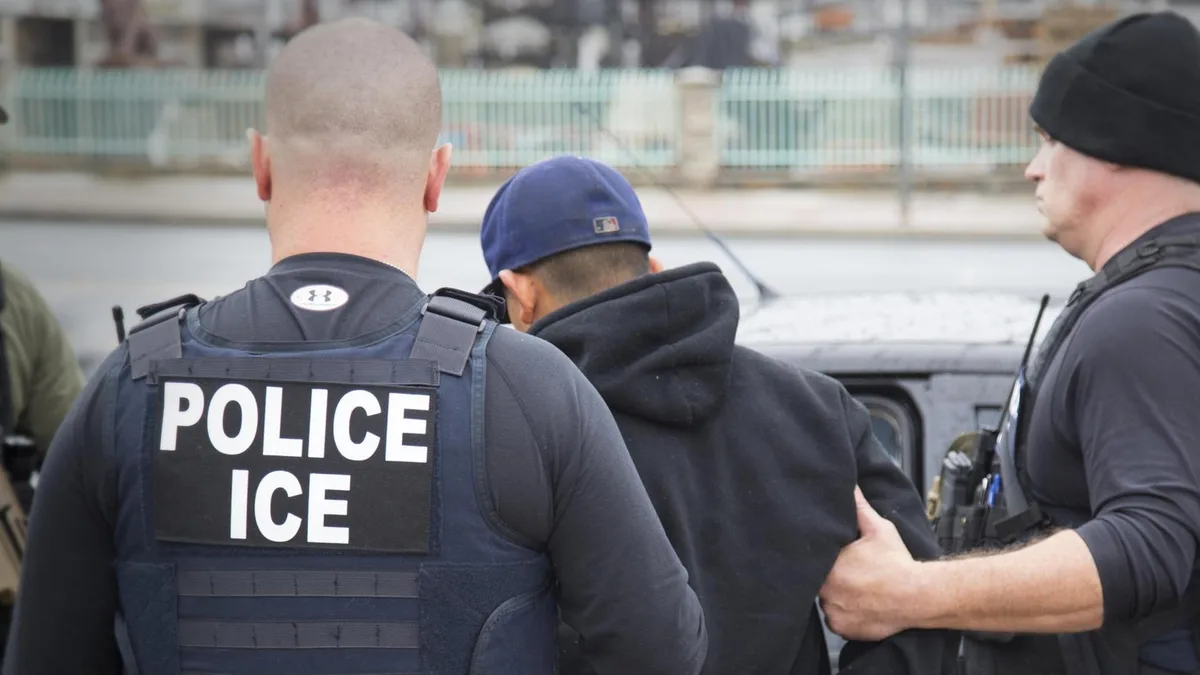 USA - ICE: Rekord im August bei Festnahmen von Ausländern ohne gültige Dokumente