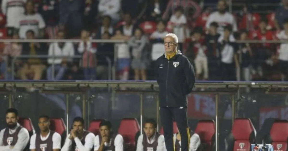 Dorival e a declaração sobre a torcida: "Lamento. Tenho que assumir"