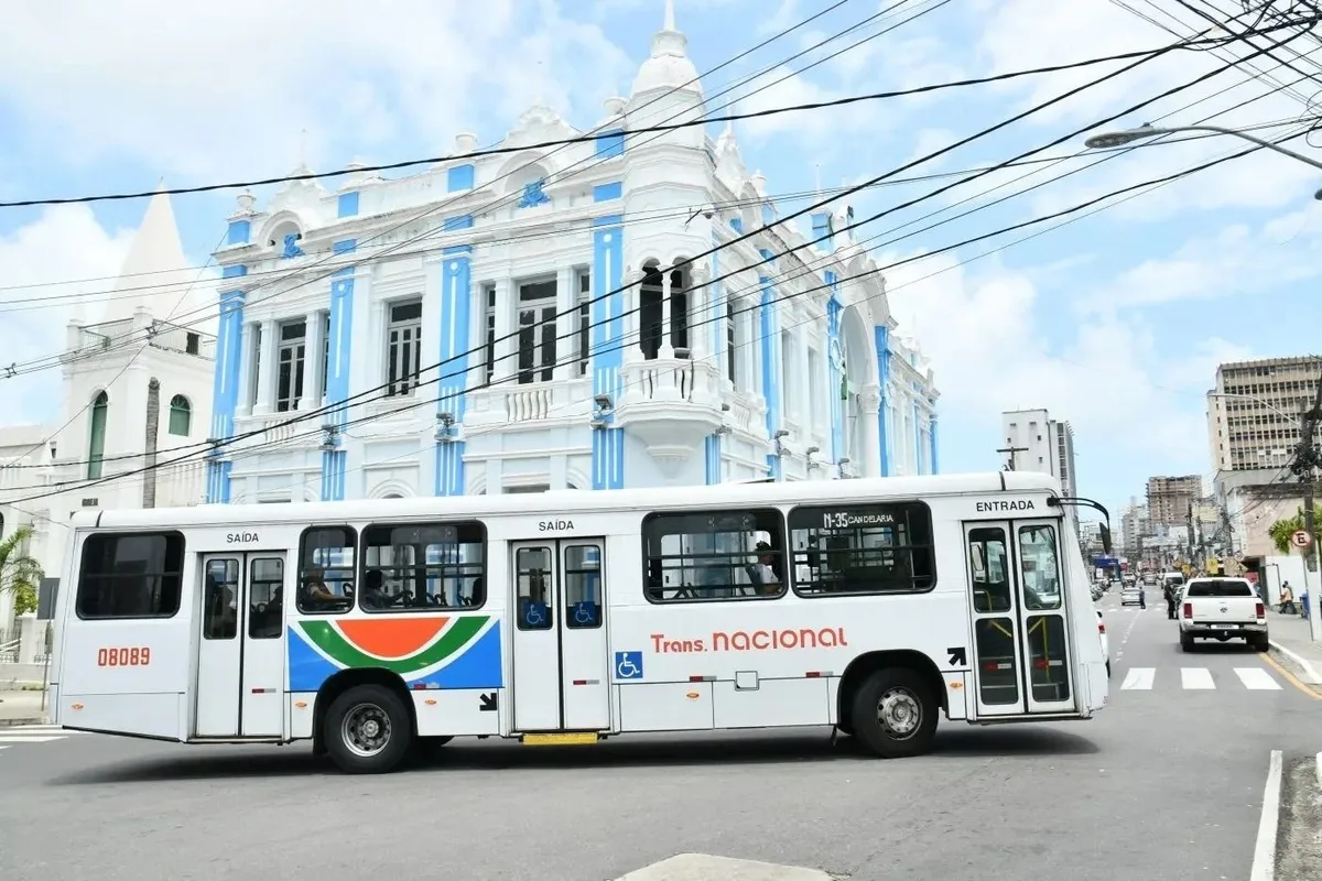Desfile de 7 de setembro altera itinerários de dez linhas de ônibus em Natal; veja mudanças