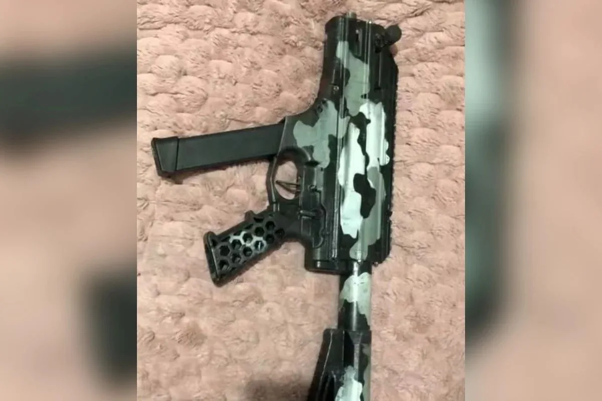 Homem é preso por fornecer armas impressas em 3D para criminosos