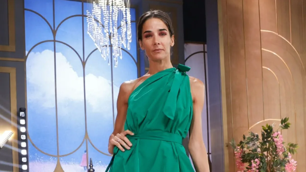 Color, diseño y guiño a la primavera: el look asimétrico de Juana Viale que deslumbró a todos
