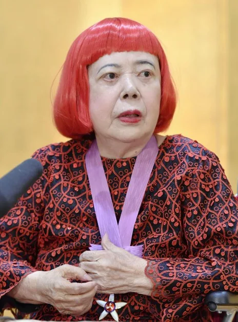 '물방울 무늬 호박' 日 예술가 구사마 야요이 별세…향년 97세
