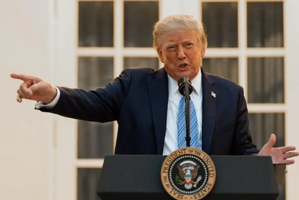 El Departamento de Justicia de EU respalda la prohibición de Trump a CNN, Politico y MS Now, alegando motivos de seguridad