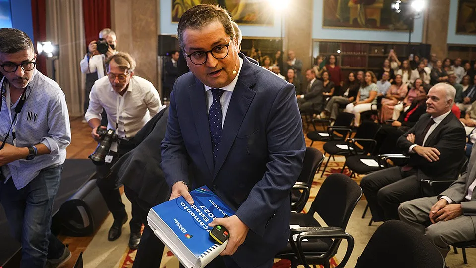 Despesa estrutural está “perfeitamente controlada”, garante Miranda Sarmento