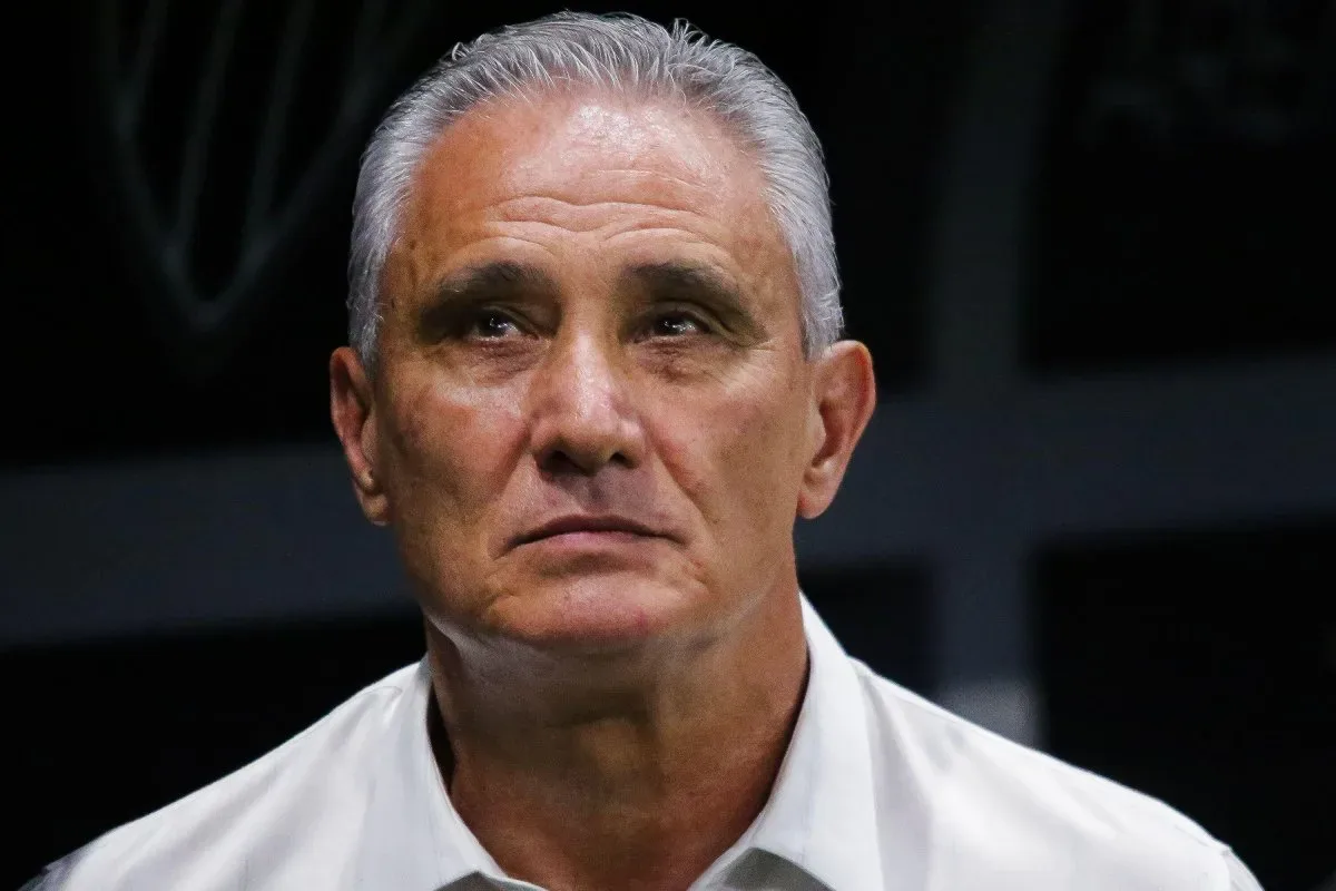 Ziyech e Tite estreiam pelo Botafogo com derrota, e atacante admite falta de ritmo: “Estava de férias”