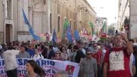 Polícia italiana entra em confronto com manifestantes no centro de Milão