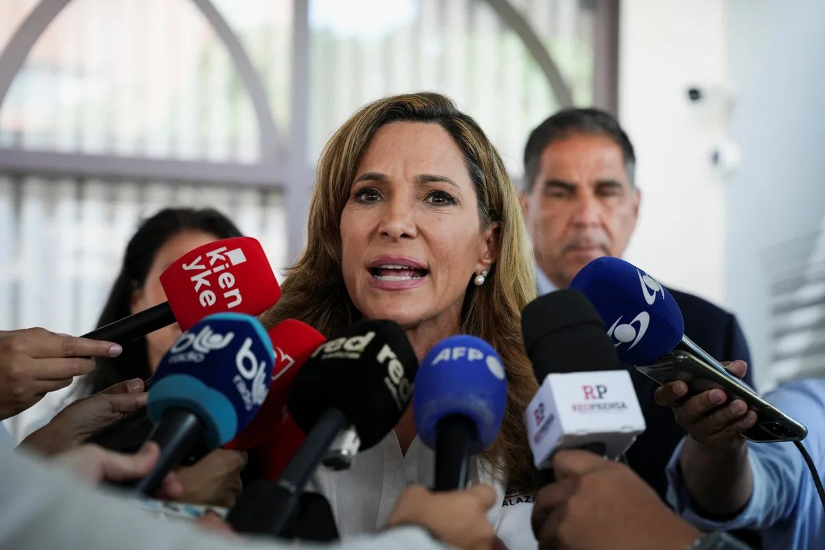 Honduras: proponen condecorar a María Elvira Salazar y Michael Douglas durante sus próximas visitas a Honduras