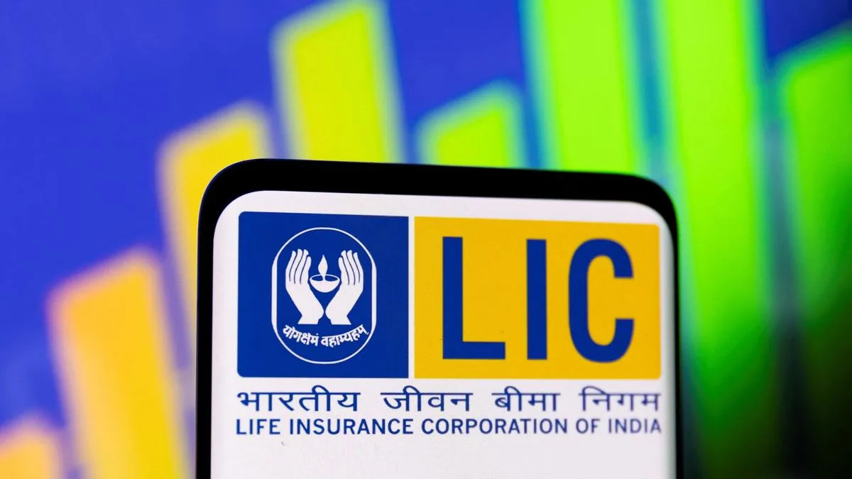 LIC subscribes to Bajaj Finance’s ₹5,000 crore NCDs