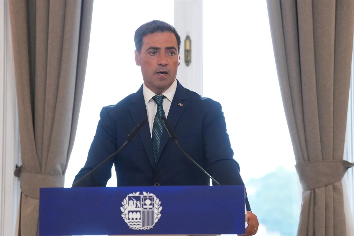 Pradales critica la gestión "manifiestamente mejorable" del Gobierno en Ceuta y a una Europa "ausente"