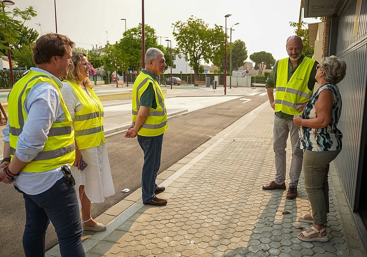 La avenida de los Conquistadores de Santa Clara luce nuevo arbolado y carril bici tras su reurbanización