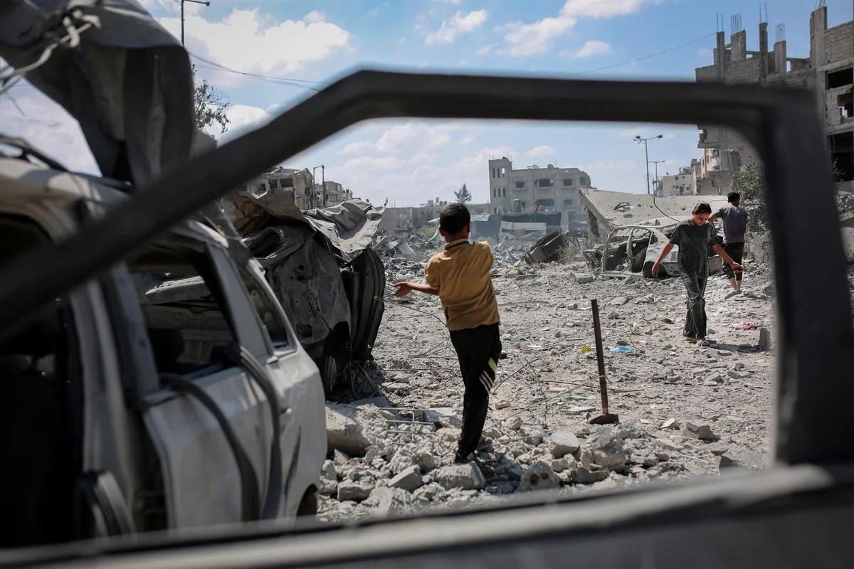 Al menos tres muertos por un ataque de Israel contra la ciudad de Gaza pese al alto el fuego