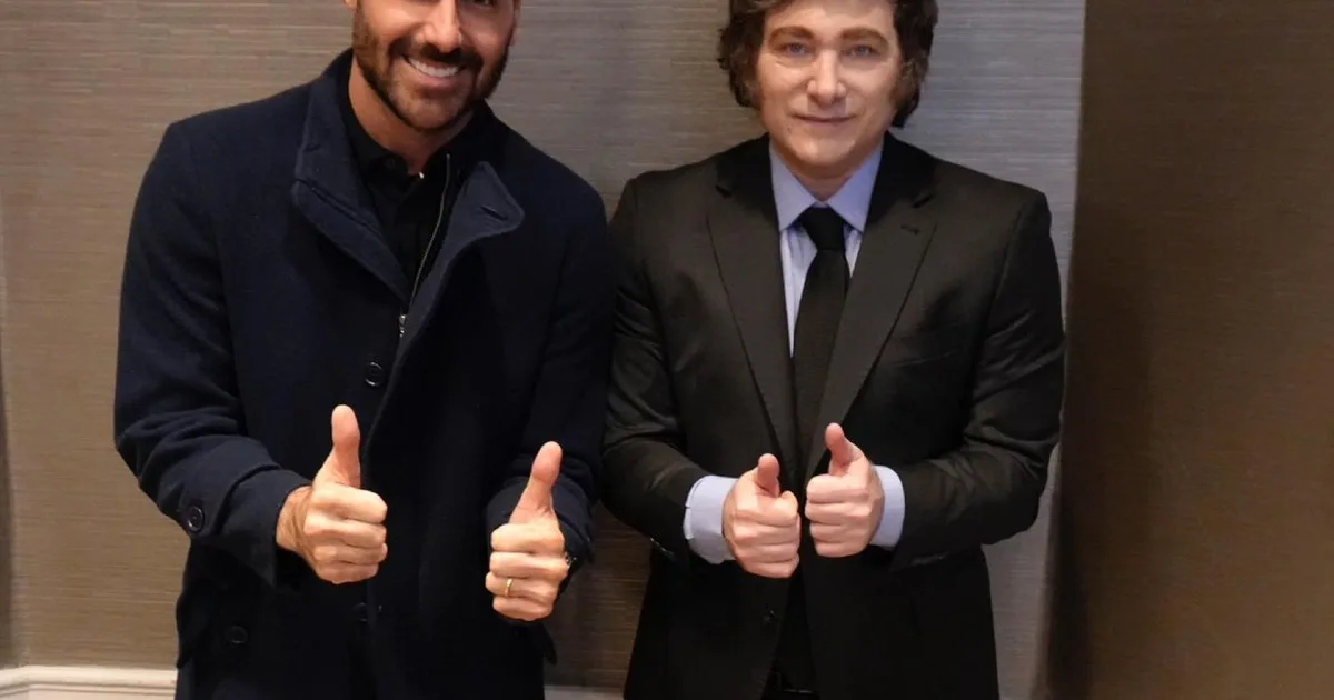 Eduardo Bolsonaro y Javier Milei compartirán un evento en Estados Unidos, a días del balotaje en Brasil y luego del pedido de detención contra él