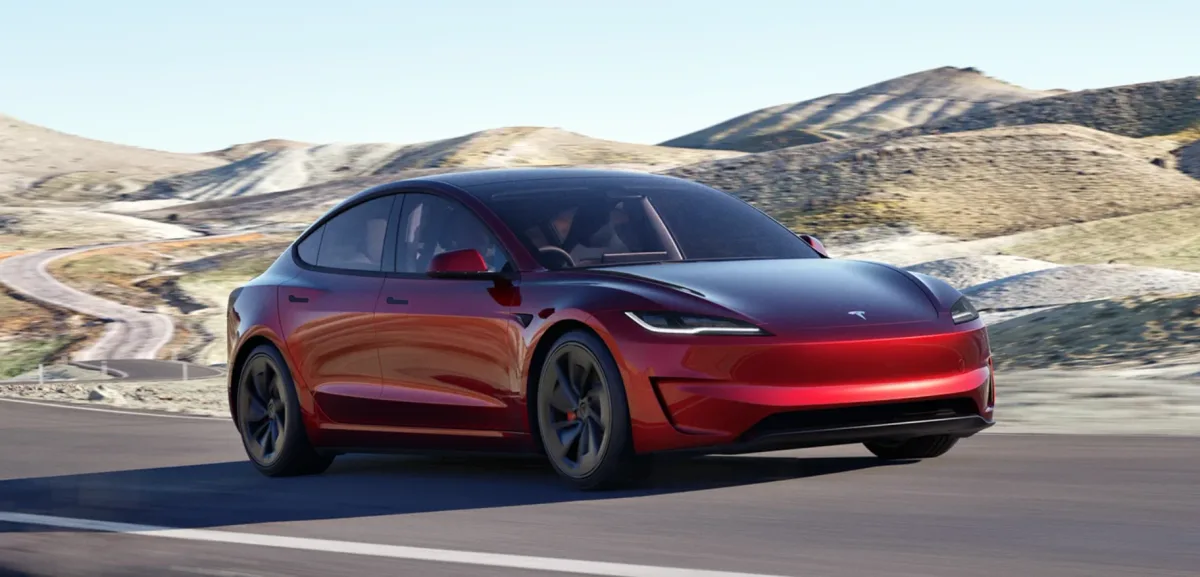 Sistema Autopilot ativo em acidente reacende polêmica sobre a Tesla, de Elon Musk