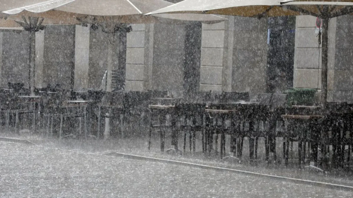 Temporal de lluvia en España hoy, en directo | Una desaparecida en Cataluña, en máxima alerta junto a Comunidad Valenciana, Murcia y Almería en las próximas horas