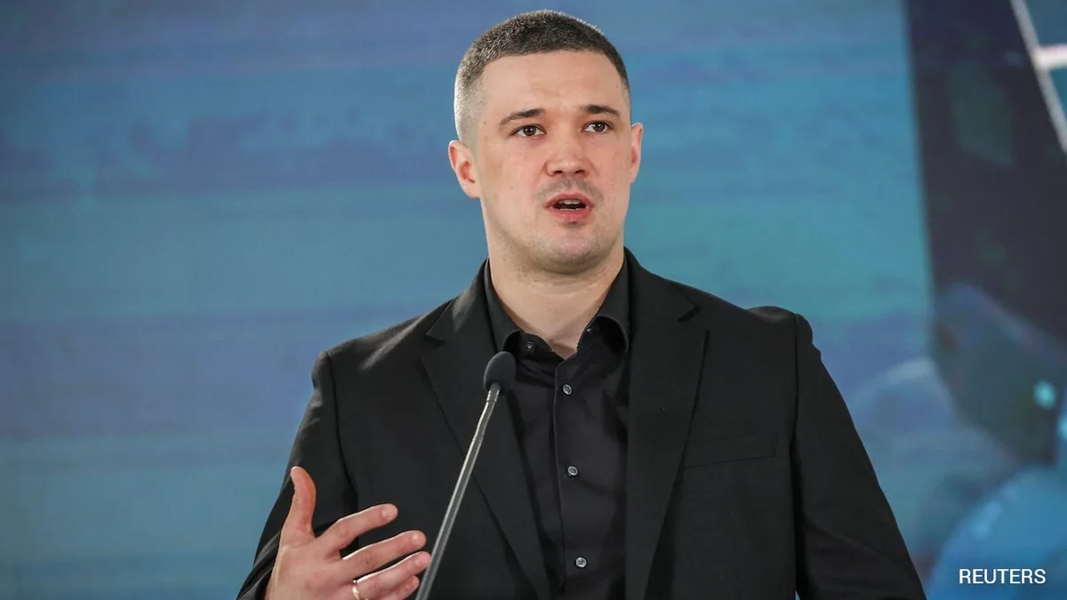 Fired Ex-Ukrainian Defence Minister Calls For Wartime Elections